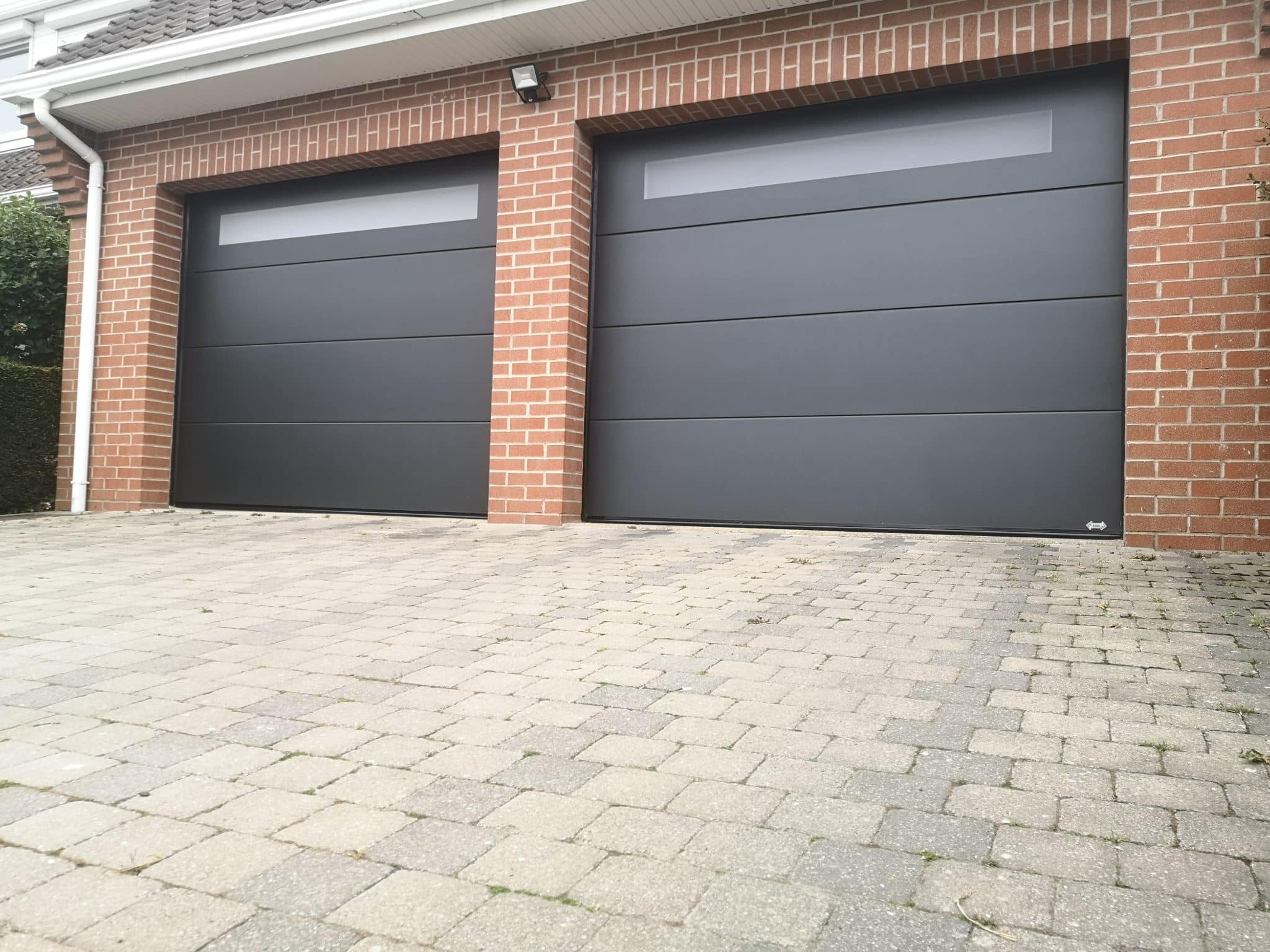 Porte Garage - Forges Les eaux - Sectionelle Hublots