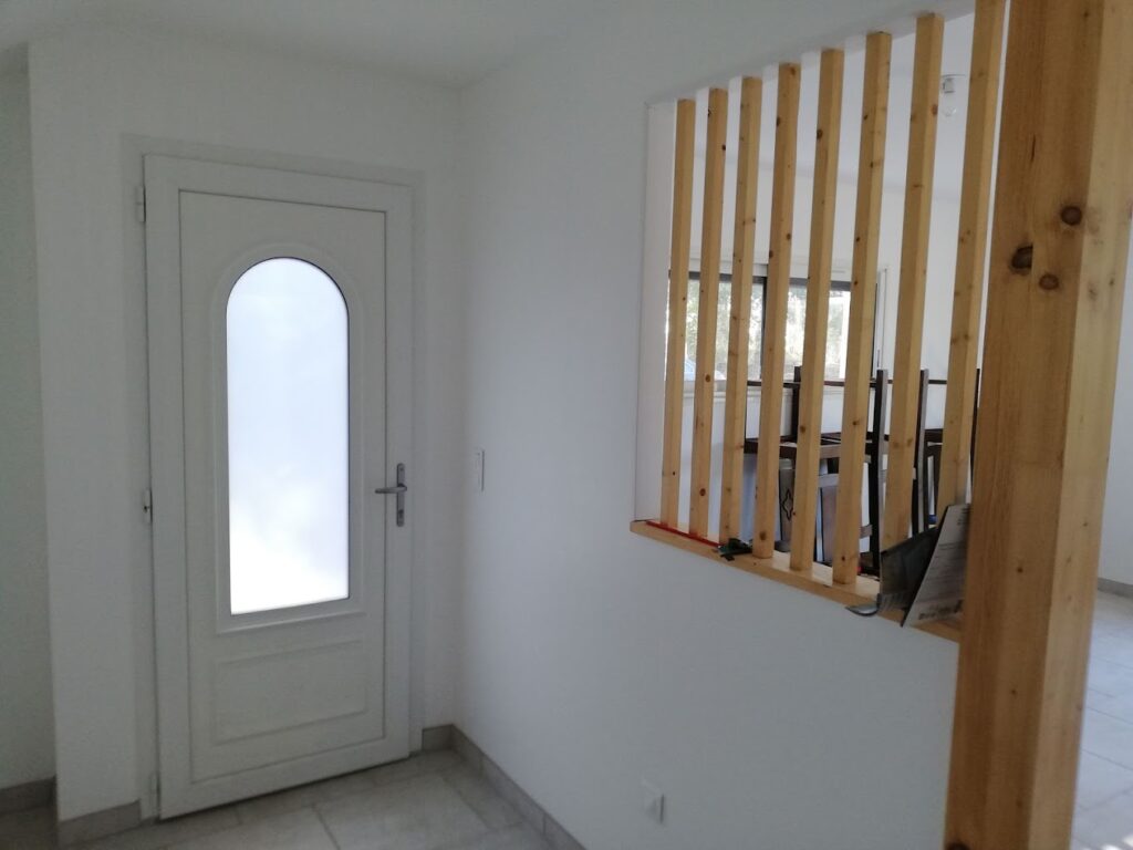 Installation de porte d'entrée à Rouen
